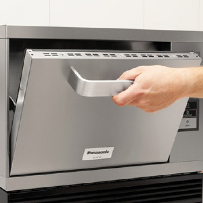 Velocità e gusto assicurati con il forno a microonde Toshiba IN OFFERTA